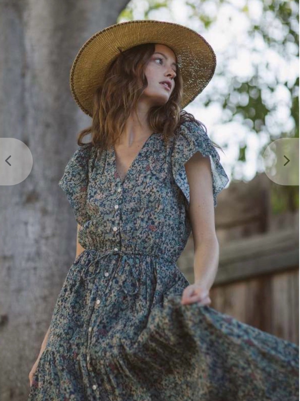 Trovata Birds of Paradise Kristi Ditsy Floral Midi Dress with V-Neck, EUC